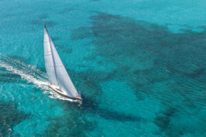 luxury sailing yachts