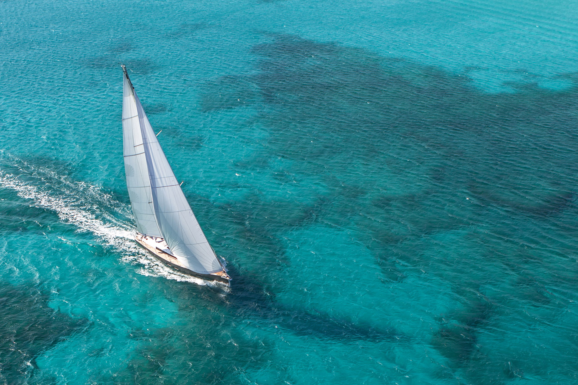 luxury sailing yachts