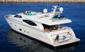 Ferretti 760 pre-owned yacht for sale - exterior | Vernicos Yachts