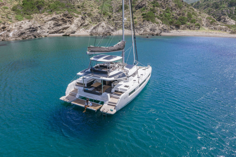 Lagoon 51 catamaran yacht | Vernicos Yachts