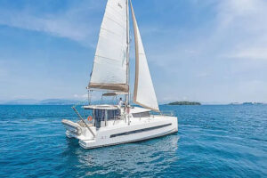 Bali 4.1 Galassia Sailing Yacht - exterior | Vernicos