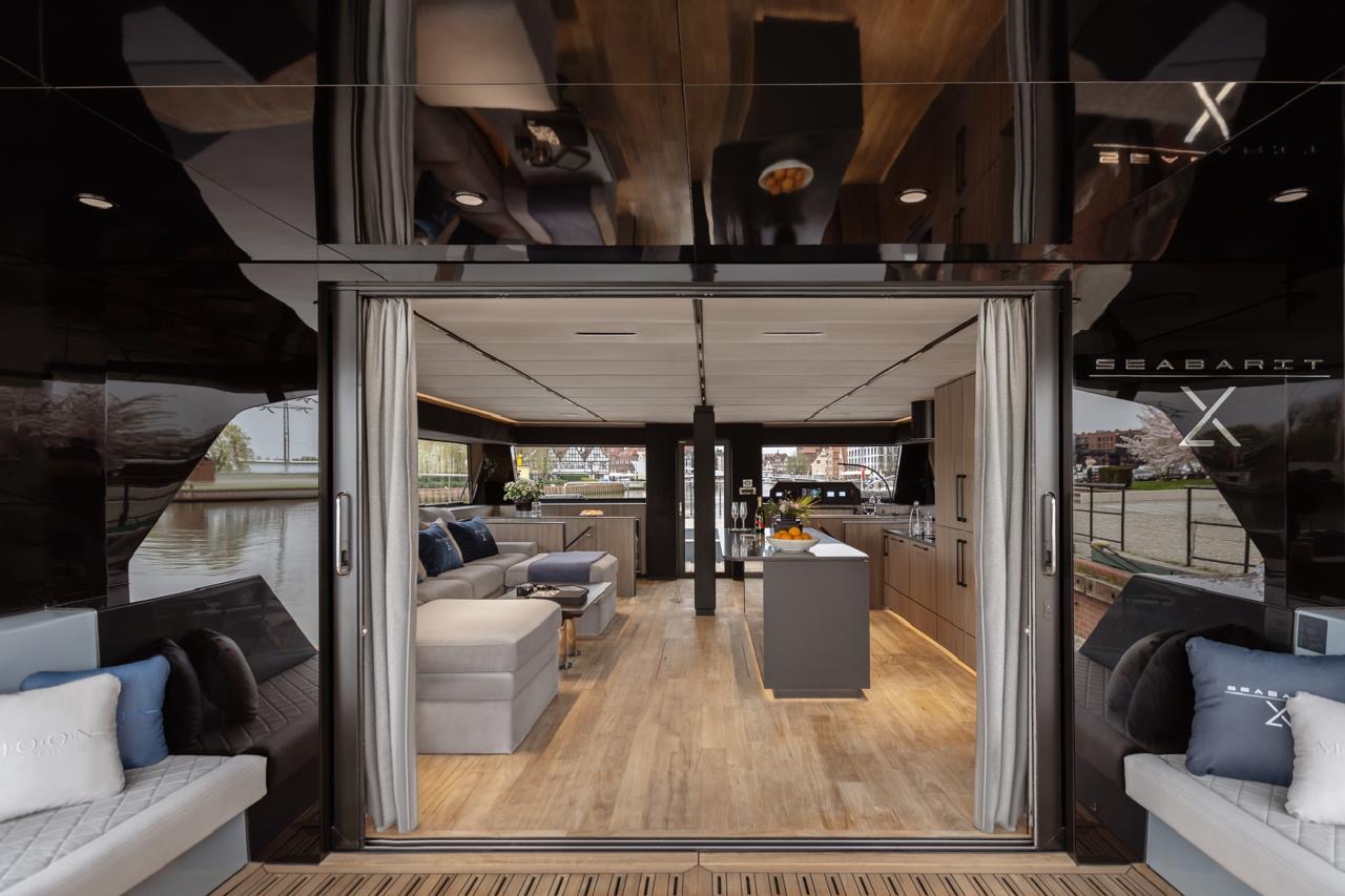 Seabarit LX catamaran yacht - interior | Vernicos Yachts
