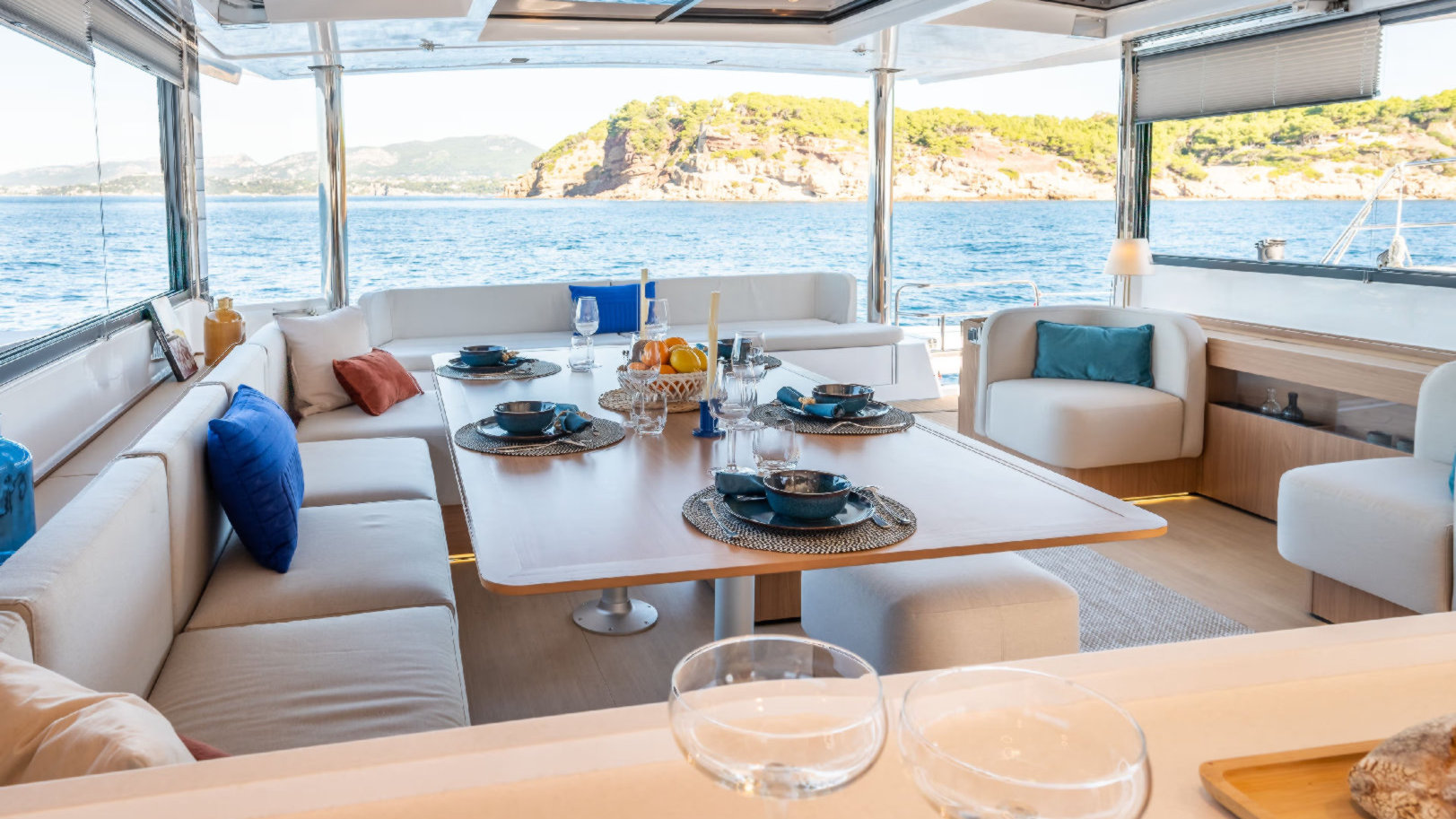 Bali 5.8 Catamaran - Exterior Lounge | Vernicos Yachts